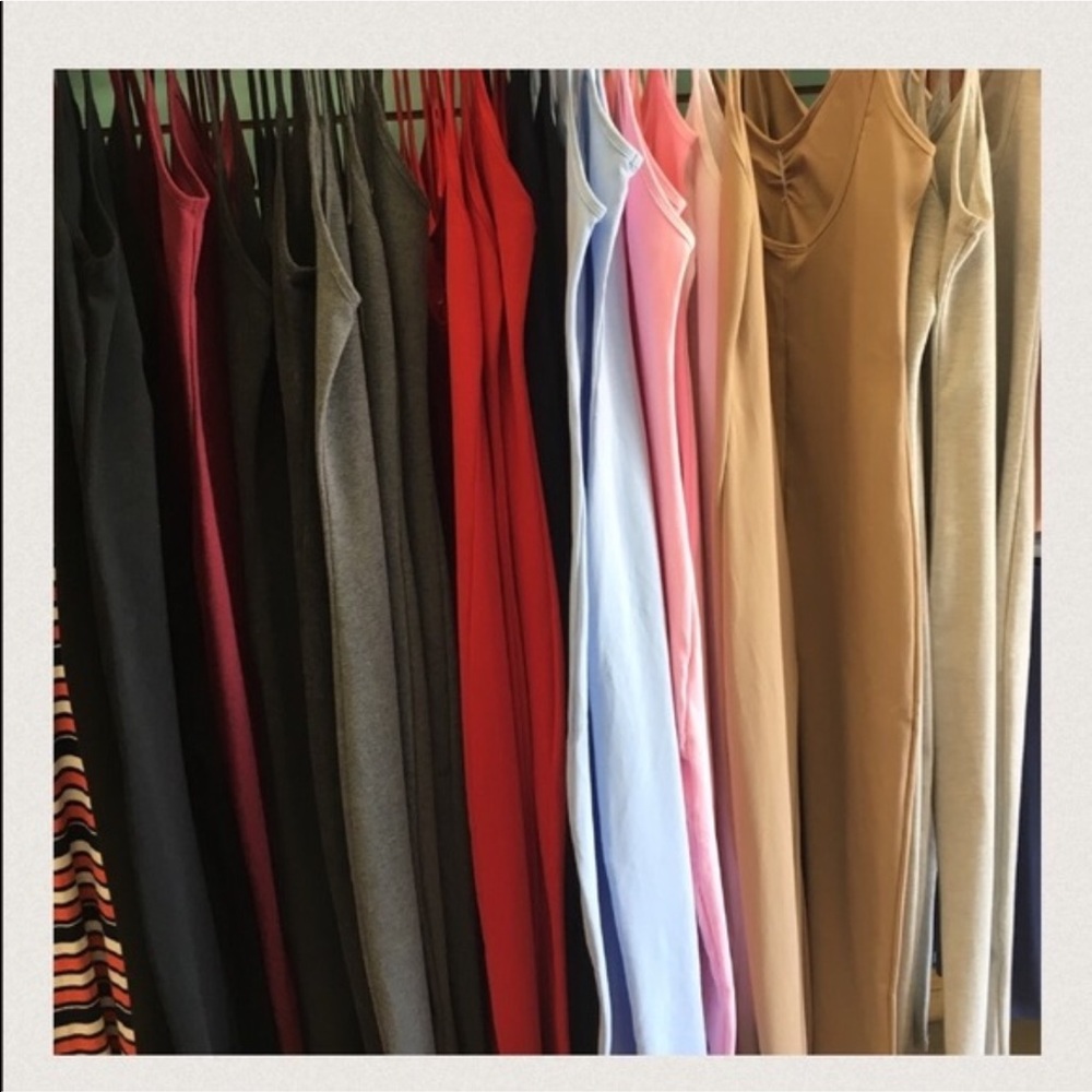 Colors and all sizes available 🤗.